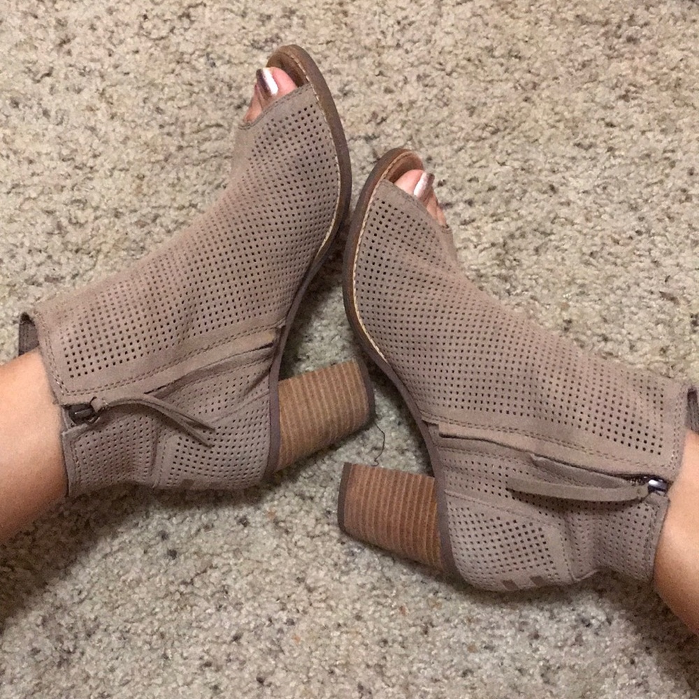 Toms Perforated Booties